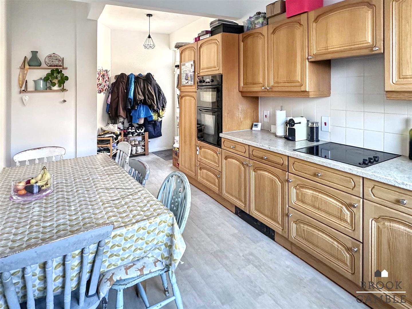 3 Bedroom House. Milton Road in Eastbourne,  7